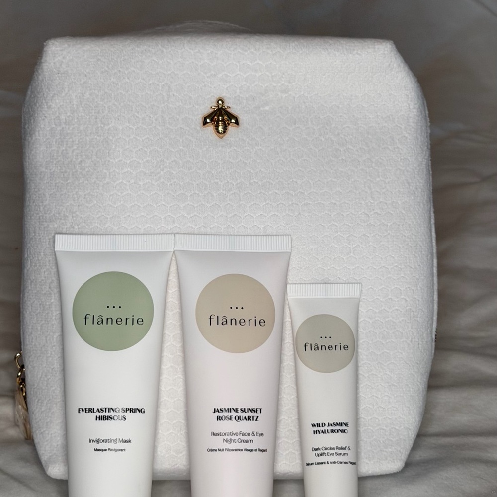 Flanerie skin care with bag